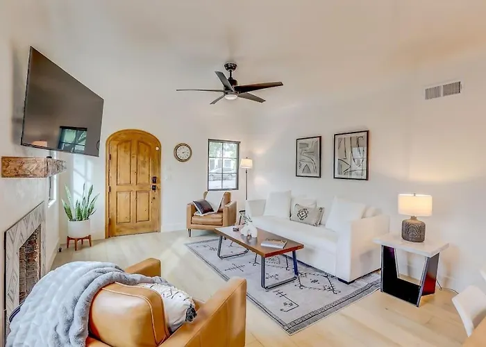 Sam Hughes Desert Oasis, Private Pool & Walk To Ua Villa *