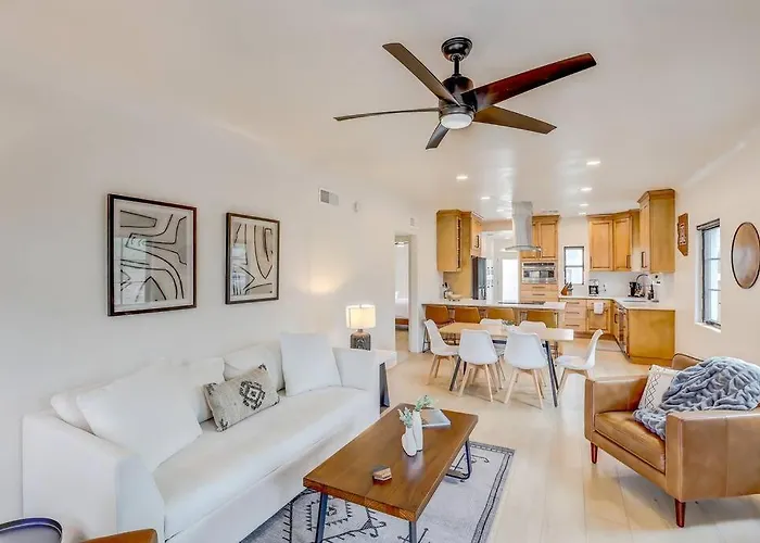 Sam Hughes Desert Oasis, Private Pool & Walk To Ua Villa