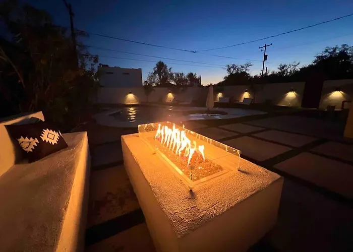 Sam Hughes Desert Oasis, Private Pool & Walk To Ua Villa