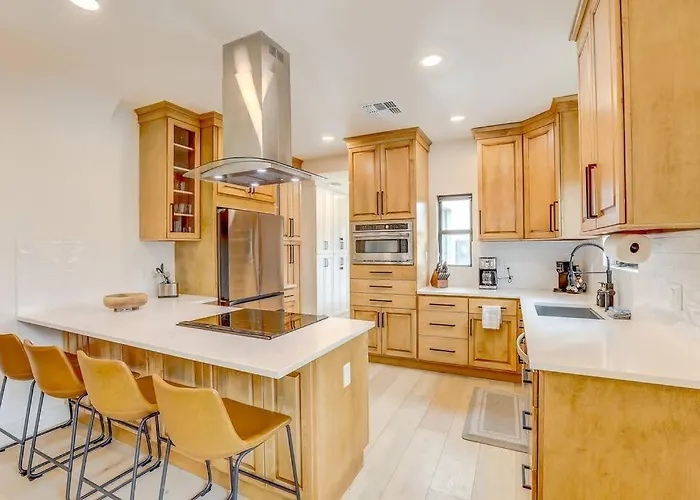 Villa Sam Hughes Desert Oasis, Private Pool & Walk To Ua Tucson
