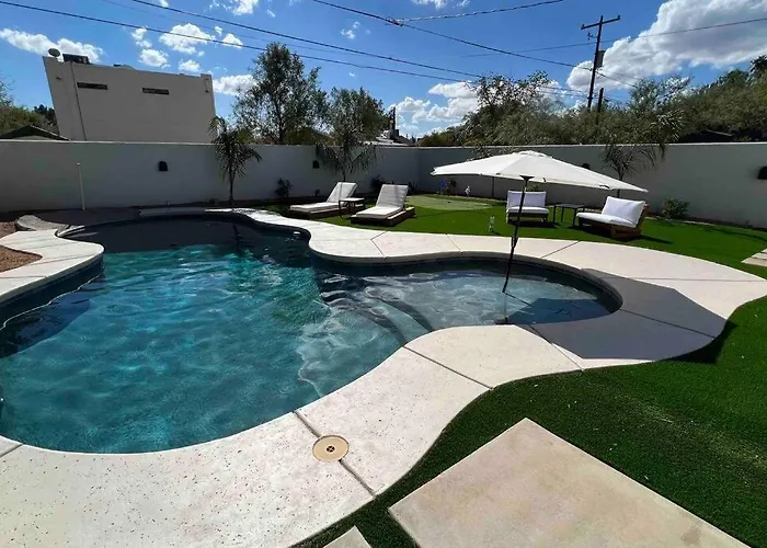 Sam Hughes Desert Oasis, Private Pool & Walk To Ua * Tucson
